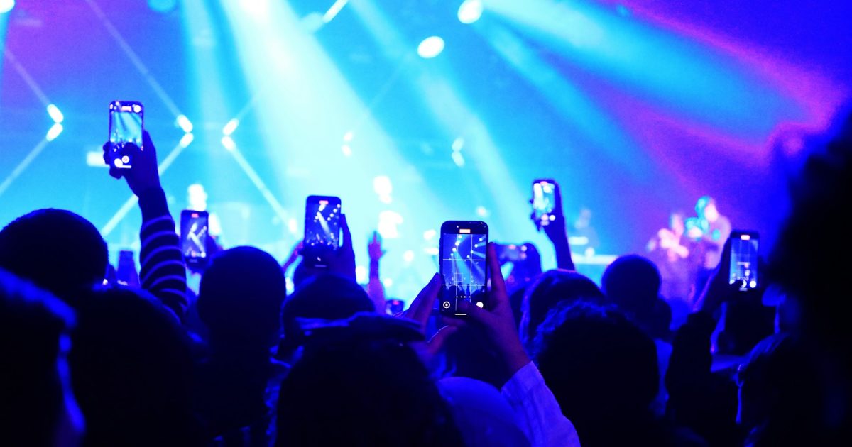 Micro vs. Macro-Influencer: Wer liefert den besseren ROI?
